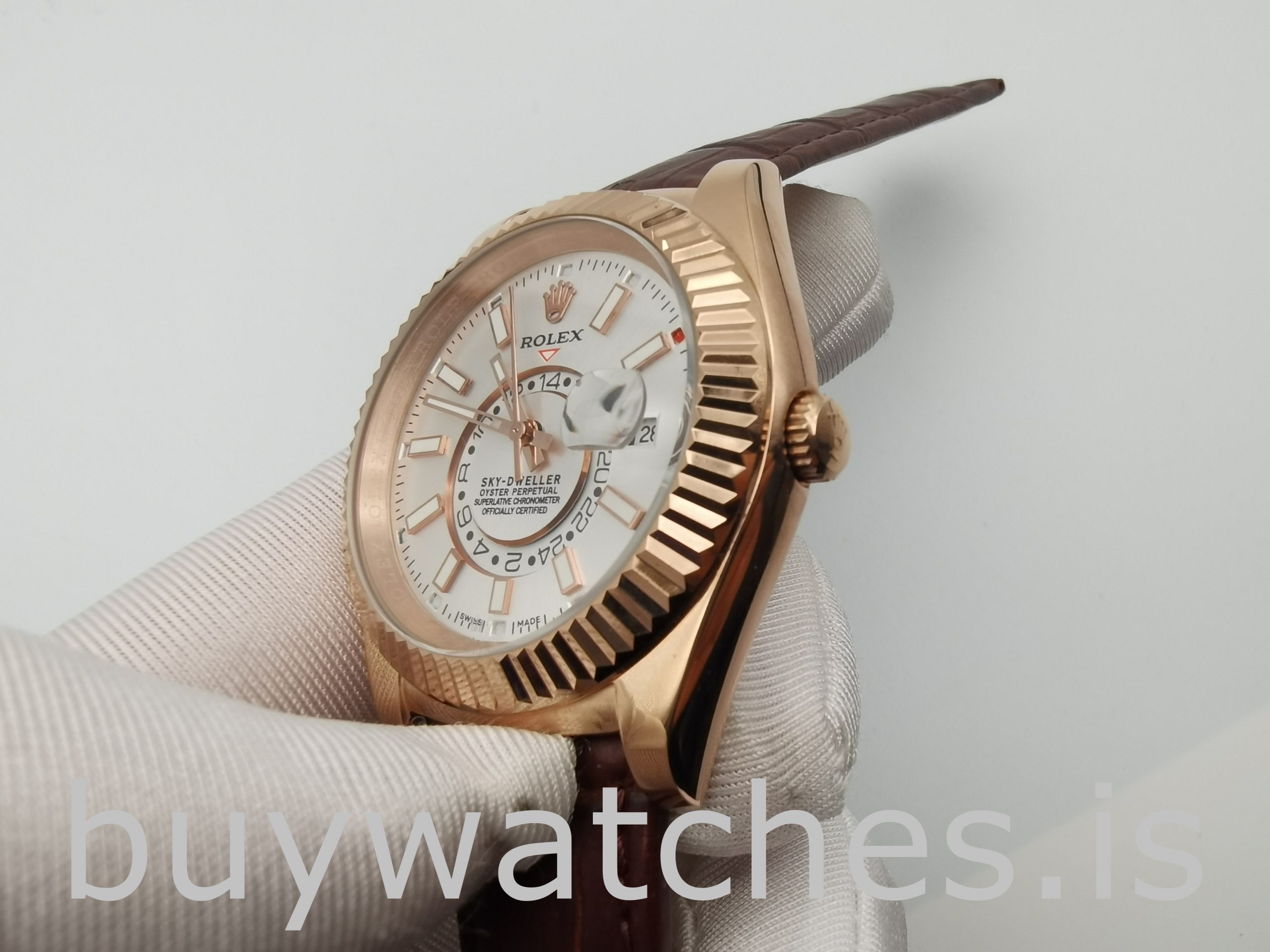 Rolex Sky-Dweller 326135 White 42mm Brown Solid Automatic Watch Rolex Sky-Dweller 326135 White 42mm Brown Solid Automatic Watch