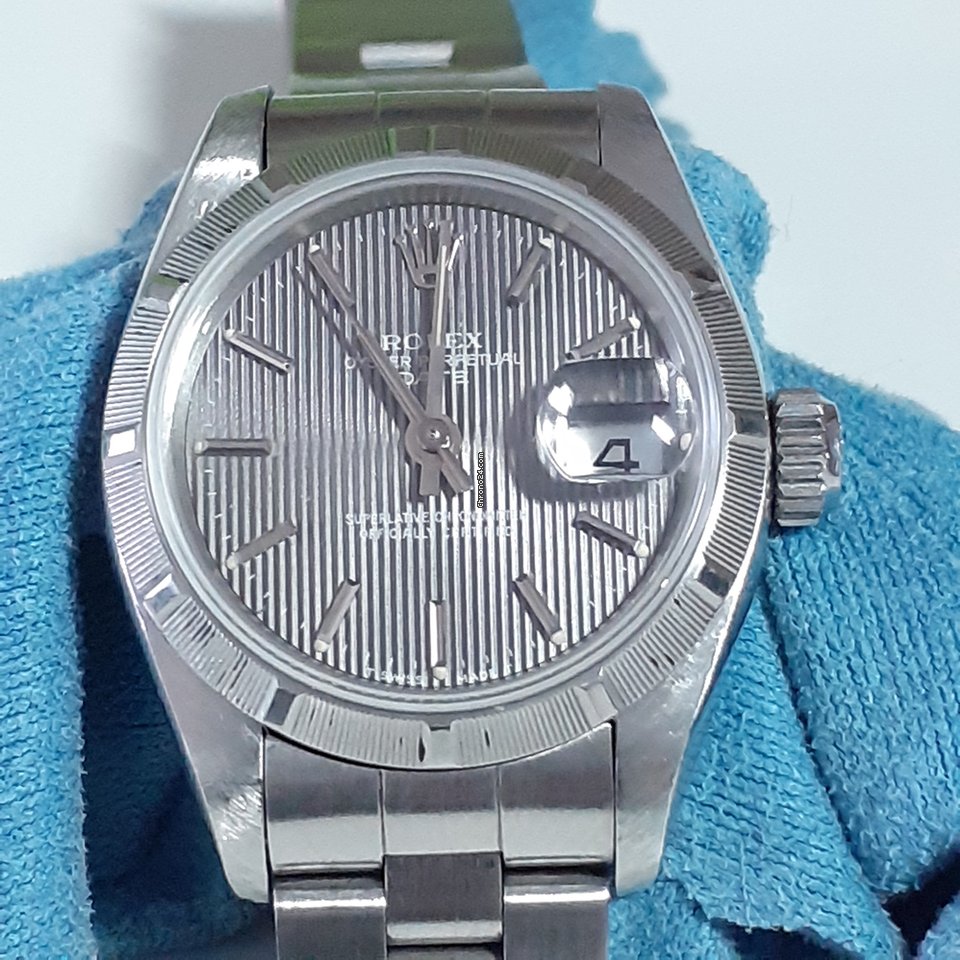 19176610-5buv6bp6l39q04v6flqus31n-ExtraLarge