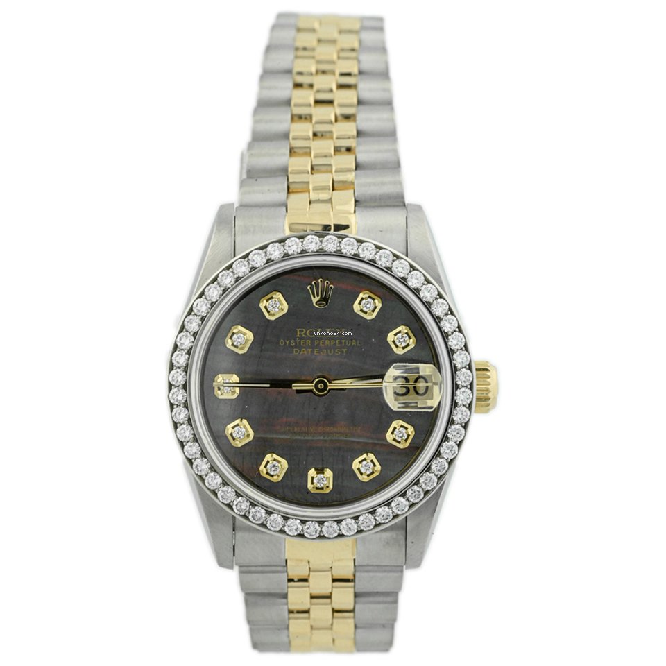 19811731-bbuymanhgica5vc5j0bp4vch-ExtraLarge