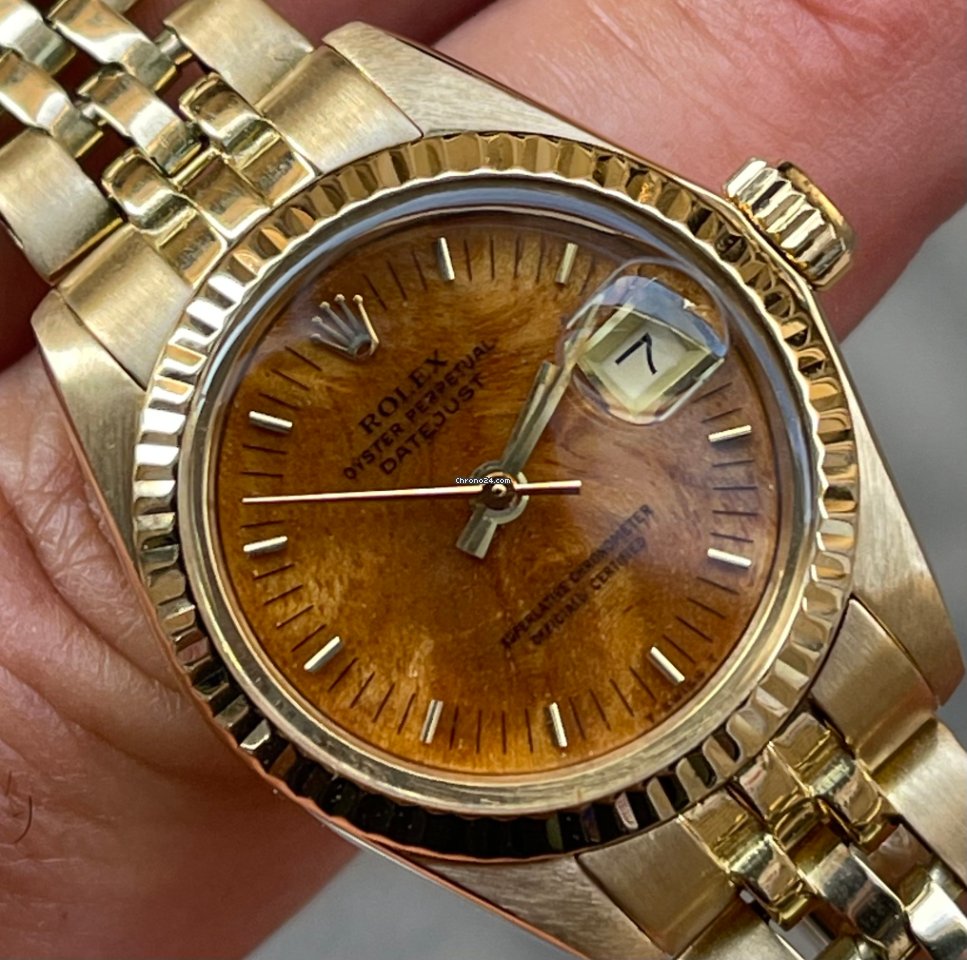 19965772-zg6b415xrqzaouec0t048xzq-ExtraLarge