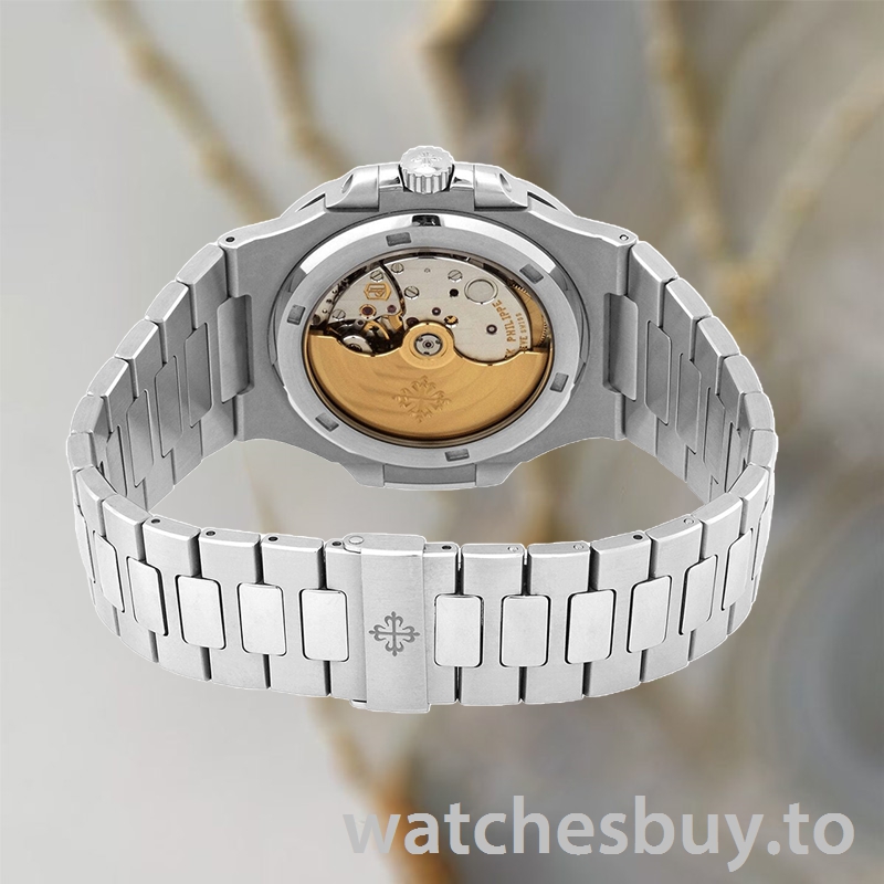 Patek Philippe Nautilus 40mm Men's 5711/1A Automatic - Image 4